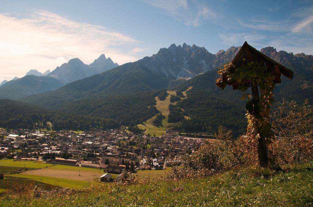 Hotel Cavallino Bianco - Weisses Roessl San Candido Eksteriør billede