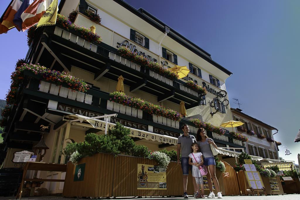 Hotel Cavallino Bianco - Weisses Roessl San Candido Eksteriør billede